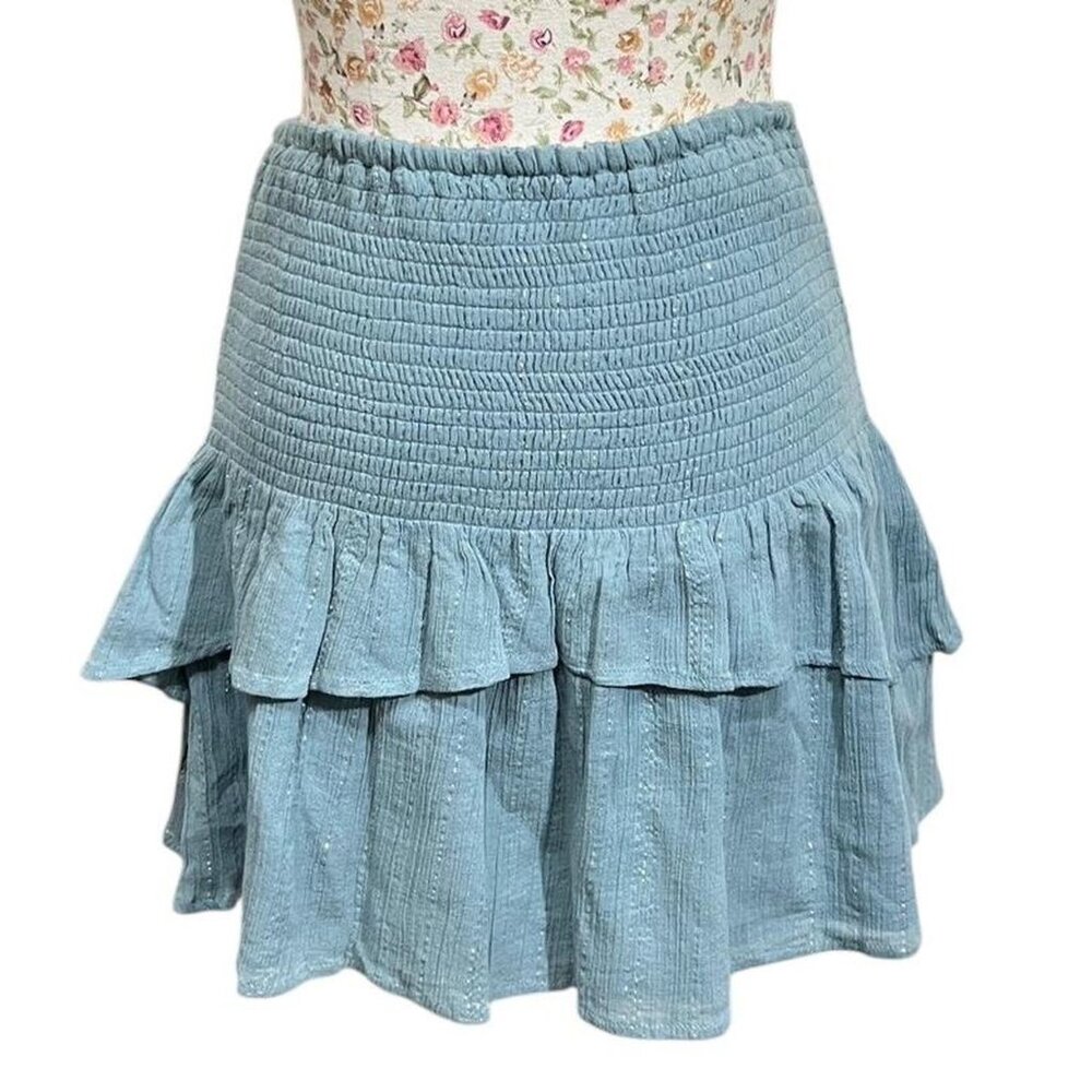 Chloe Oliver skirt runs big imo fits like medium or large size 10